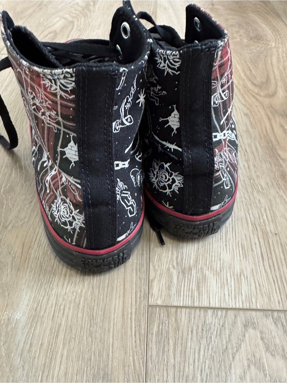 Converse Chuck Taylor Xavi Official Graphic Doodle Men's High-Top Sneakers 9.5 - Picture 3 of 8
